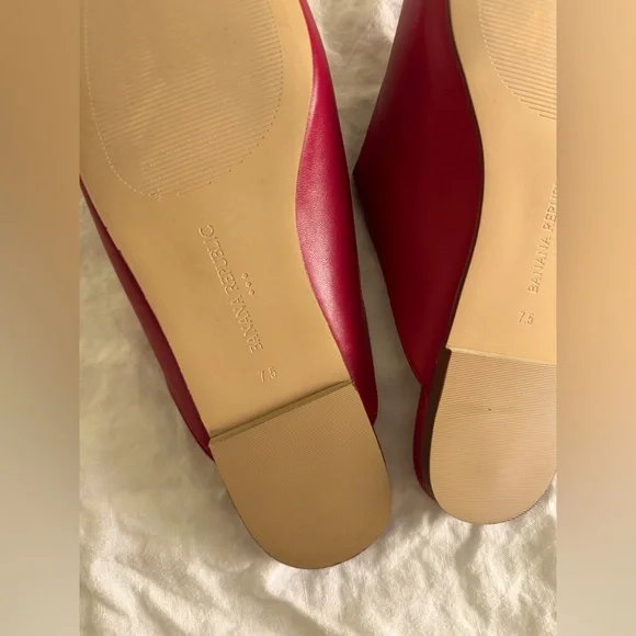 Elegant Red Women's Mules - Picture 5 of 7